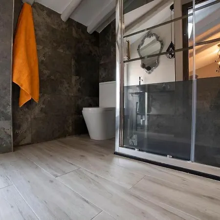 Apartment Rojo