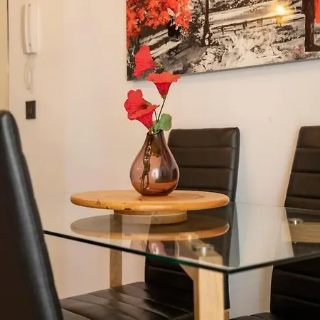 Apartment Rojo *
